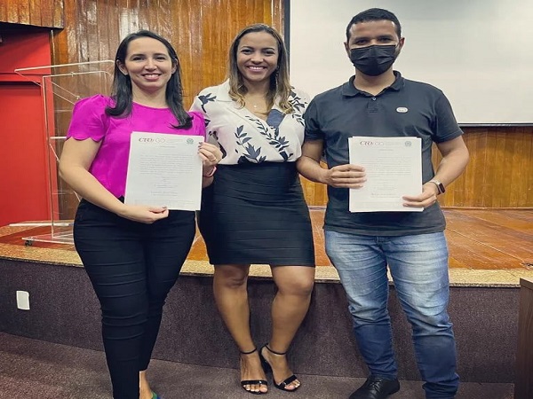 Dois servidores nova posse - 600 x 450