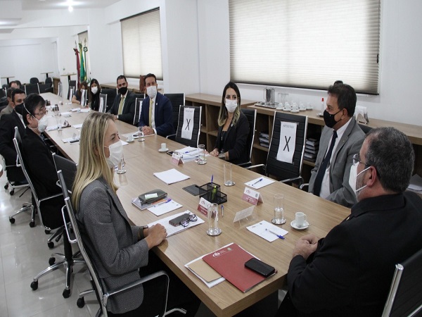 Regulamentação da OH avança - reunião 1 - 600 x 450