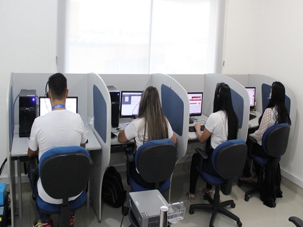 cfo-inaugura-central-de-atendimento-a-odontologia-4-1-600 x 450